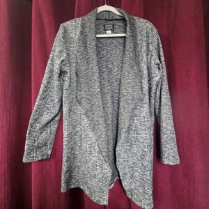 Simply Styled Gray Plaid Open Cardigan